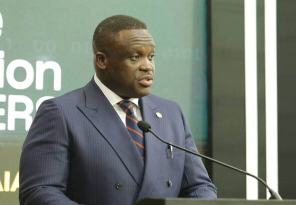 comm minister